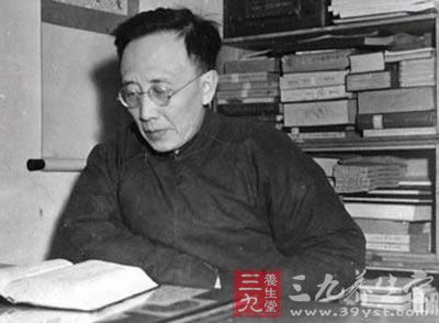 就好像文壇巨匠郭沫若先生，他生于1892年，在1978年與世長辭，享年86歲。這其實與他堅持常年靜坐以及講究科學(xué)的養(yǎng)生方法分不開