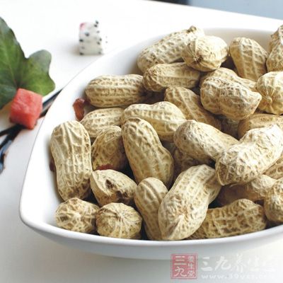 對(duì)一些含脂肪過多的食物，如花生